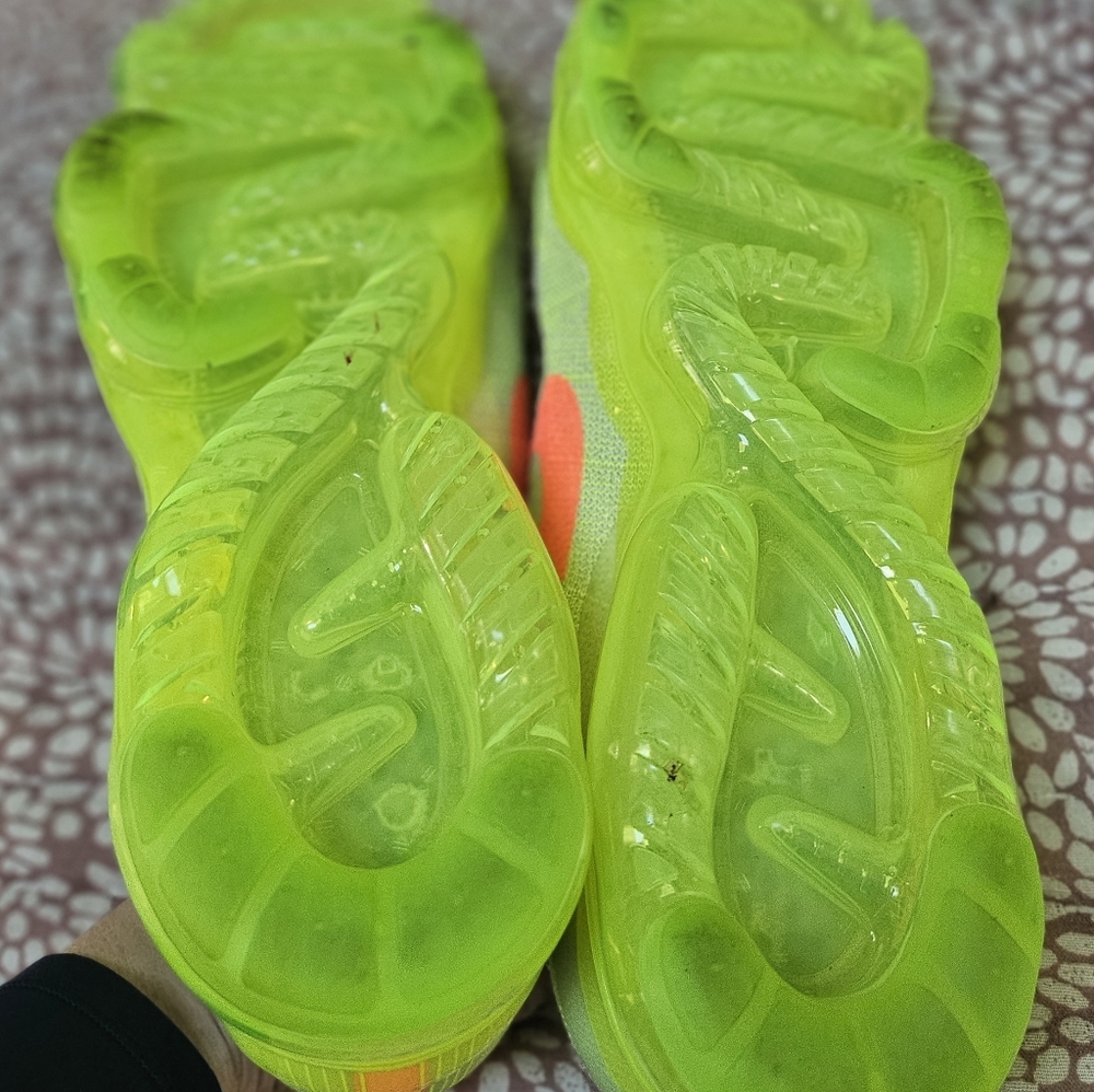 Nike Air Vapormax 2023 Flyknit Mens Sneakers - Picture 5 of 5